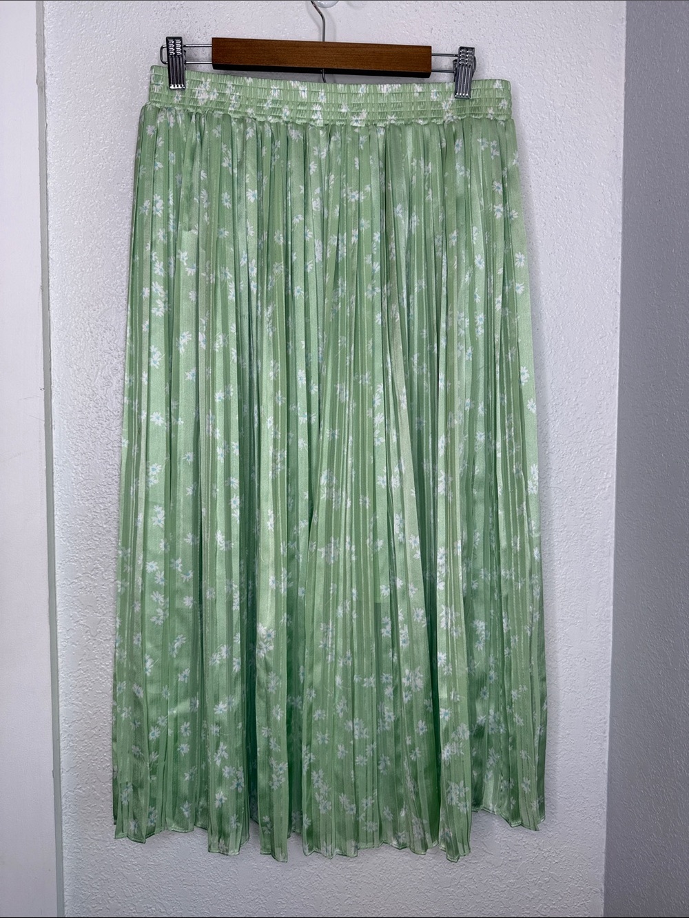 & Other Stories Paris Atelier Green Pleated Skirt size 8 cottagecore fairycore
